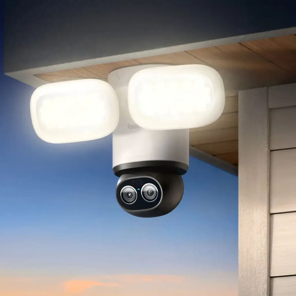 Reolink F850W TrackFlex Floodlight WiFi 4K PTZ IP camera